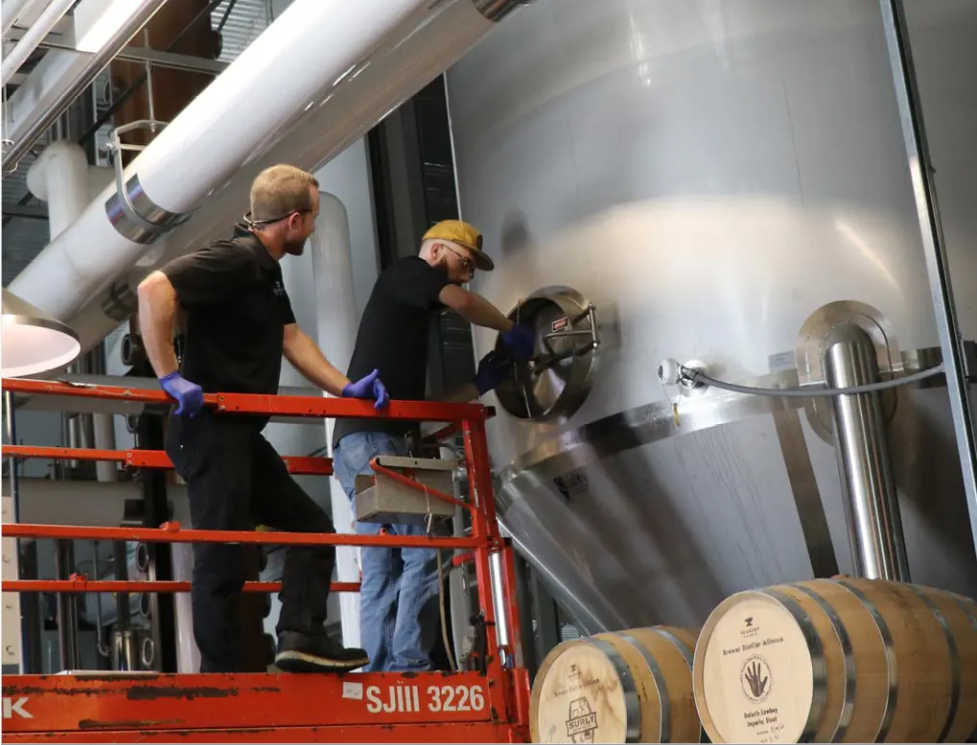foundry_distilling_co-mockup-how_it_works-image-2 foundry_distilling_co-mockup-how_it_works-image-2